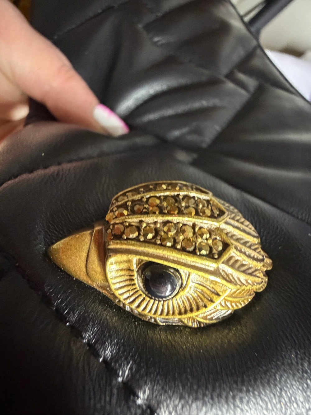 Kurt Geiger Black Quilted Leather Wristlet Clutch with Gold Rhinestone Eagle EUC - Picture 4 of 4